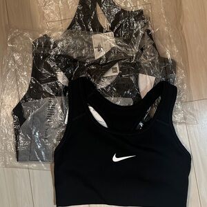 Nike 3 women’s sports bra NEW
